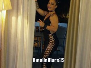 AmaliaMore25