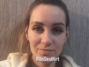 MiaSexVirt