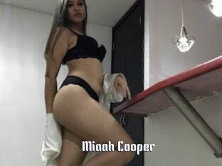 Miaah_Cooper